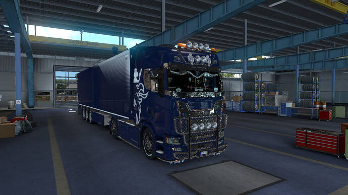 ets2_20180811_013825_00