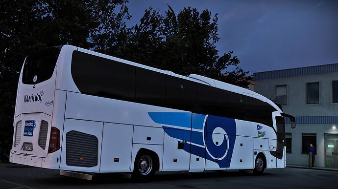 eut2_hq_63caff69