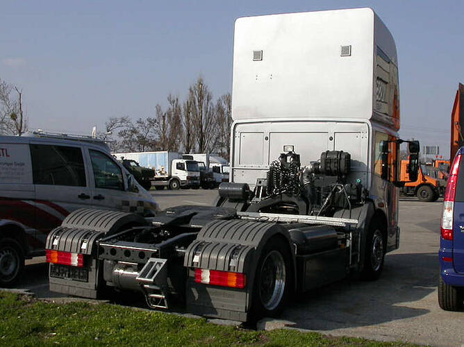 MB-Econic-NGT-Palischek-050509-04
