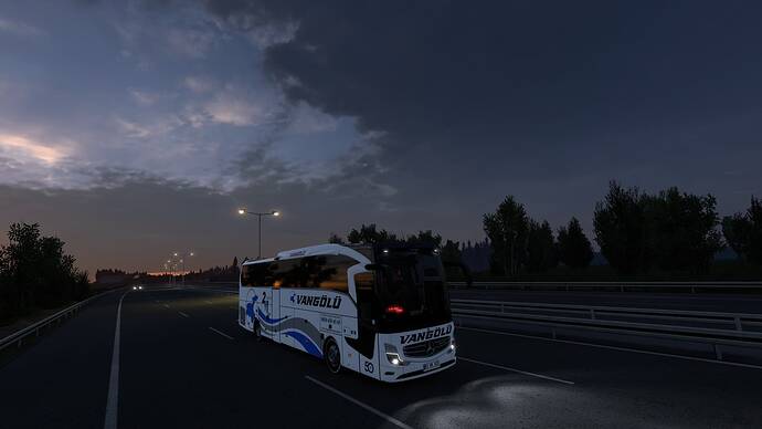 eut2_hq_689e38dd