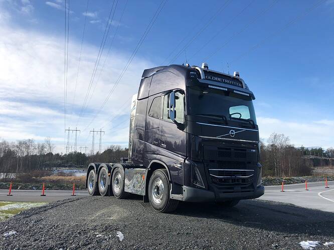 volvo-fh16-met-constructiefront_2-1-scaled