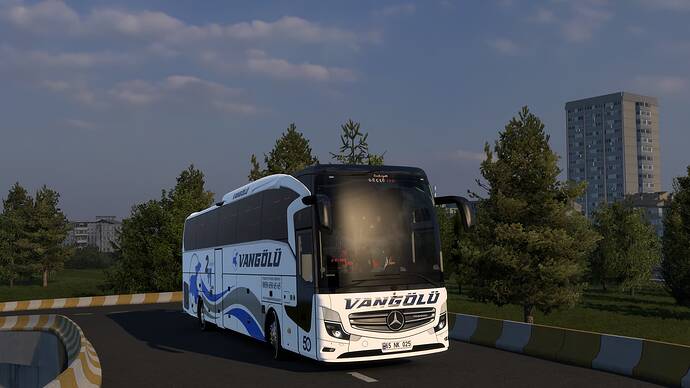 eut2_hq_689f998d