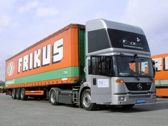 2010-mercedes-benz-econic-9_800x0w