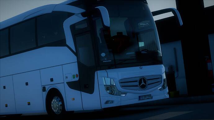 ets2_20211210_174142_00_waifu2x_photo_noise3_scale_tta_1