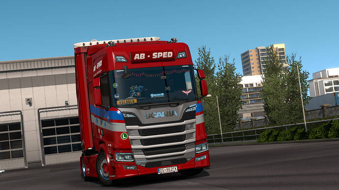 ets2_20190517_010245_00