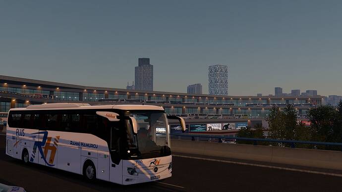 ets2_20220418_225100_00